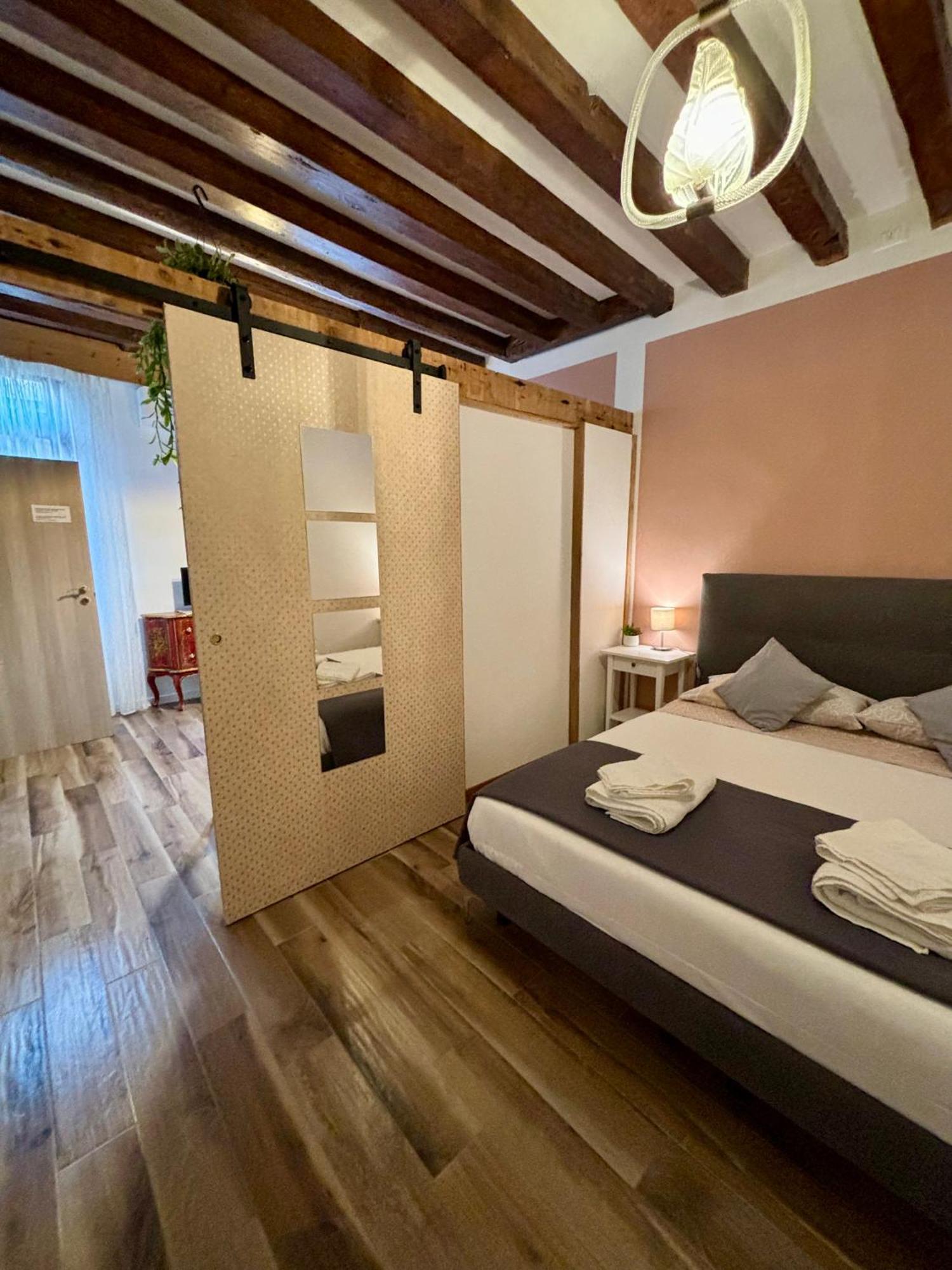Emma'S House Apartment Венеция Екстериор снимка